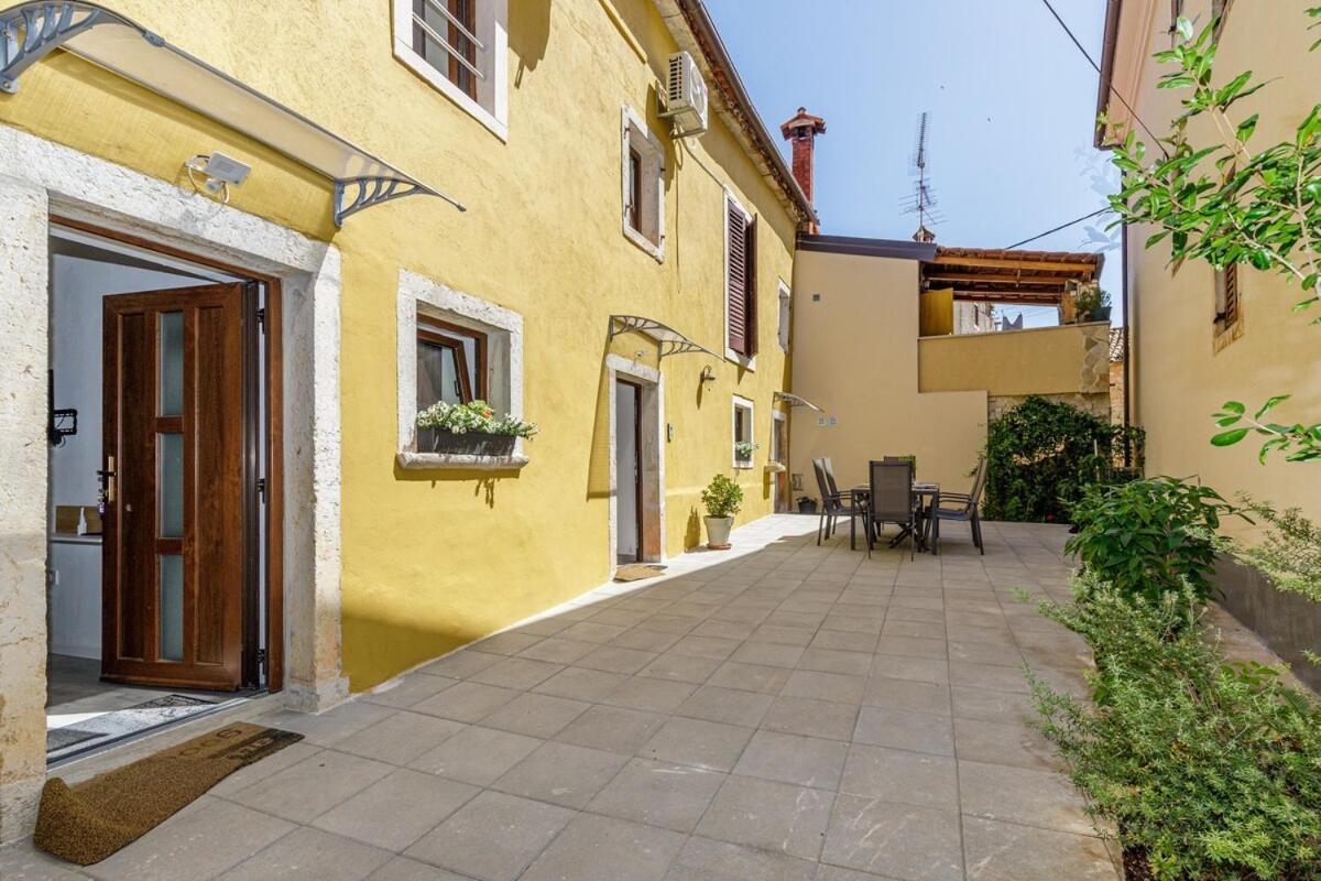 شقة House Aves 2 Kaštelir المظهر الخارجي الصورة
