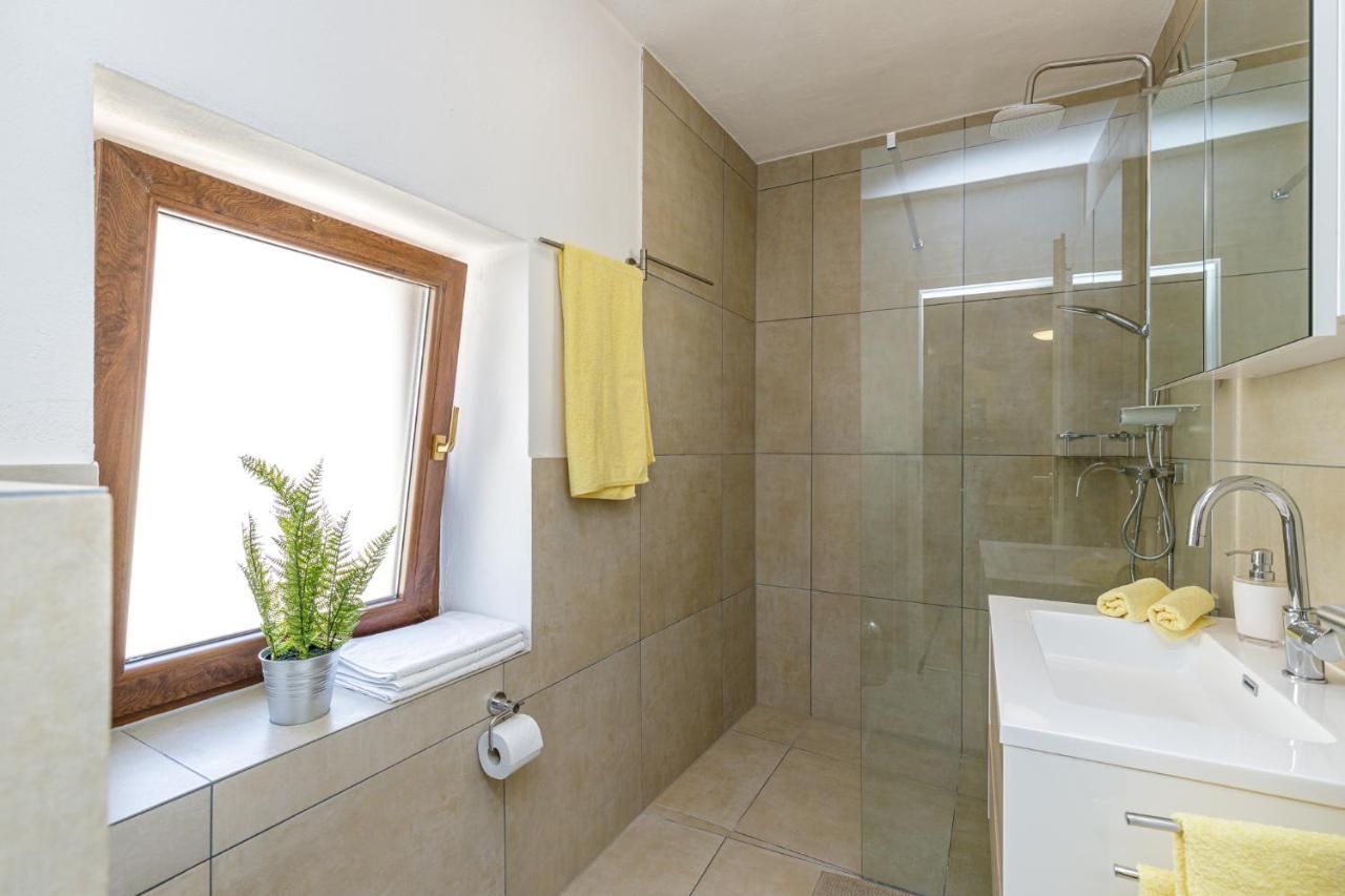 شقة House Aves 2 Kaštelir المظهر الخارجي الصورة