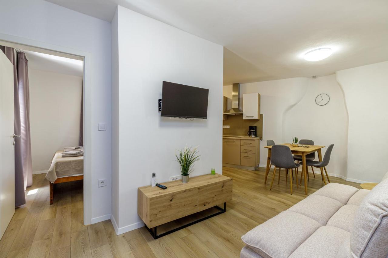 شقة House Aves 2 Kaštelir المظهر الخارجي الصورة